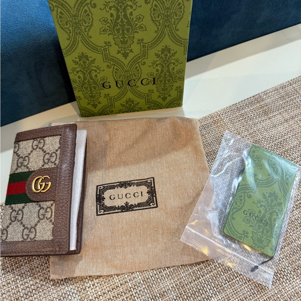 GG Brown Leather Card Holder